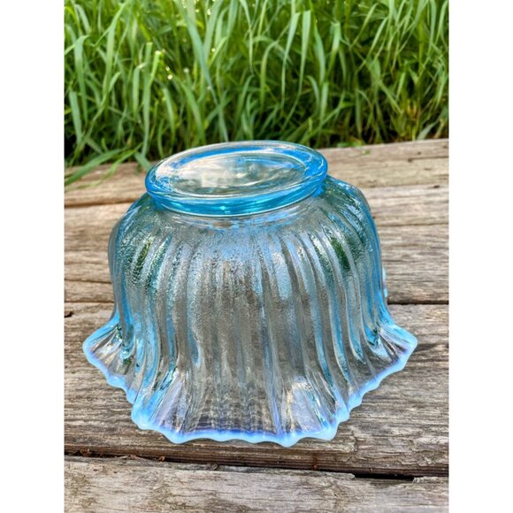 Vintage MCM Opalescent Blue Ribbed Ruffled Art Glass Bowl - Picture 10 of 16